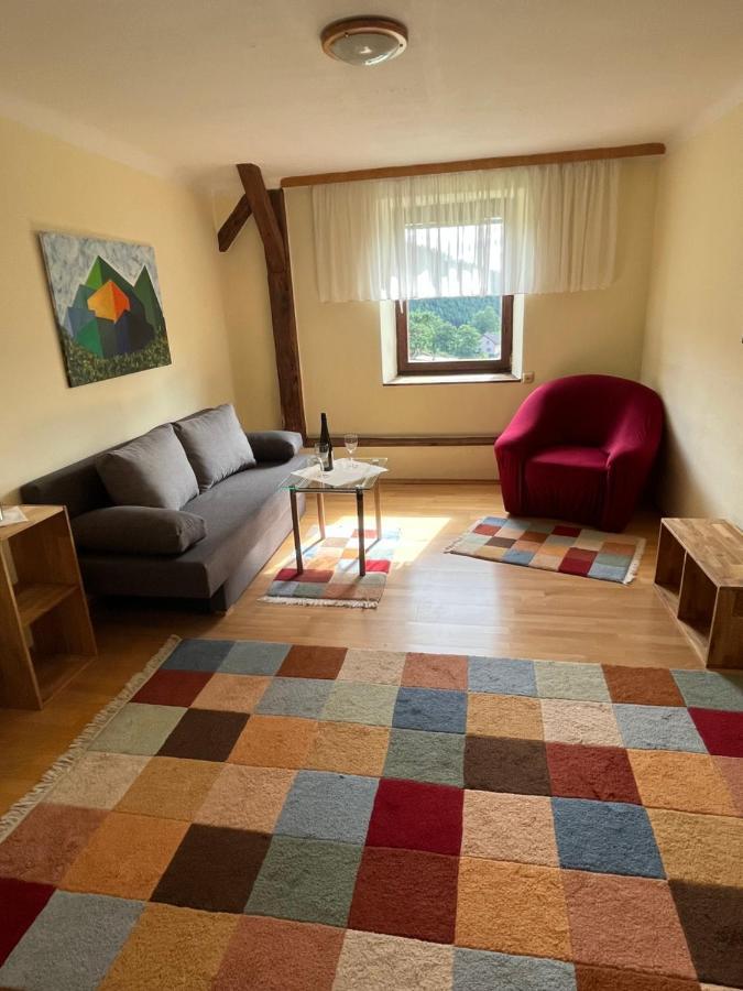Privatzimmer Familie Pair/Schmoll Spital am Semmering Bilik gambar
