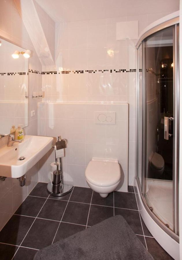 Privatzimmer Familie Pair/Schmoll Spital am Semmering Bilik gambar