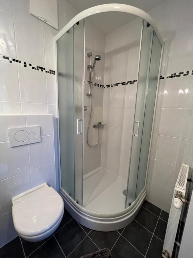 Privatzimmer Familie Pair/Schmoll Spital am Semmering Bilik gambar