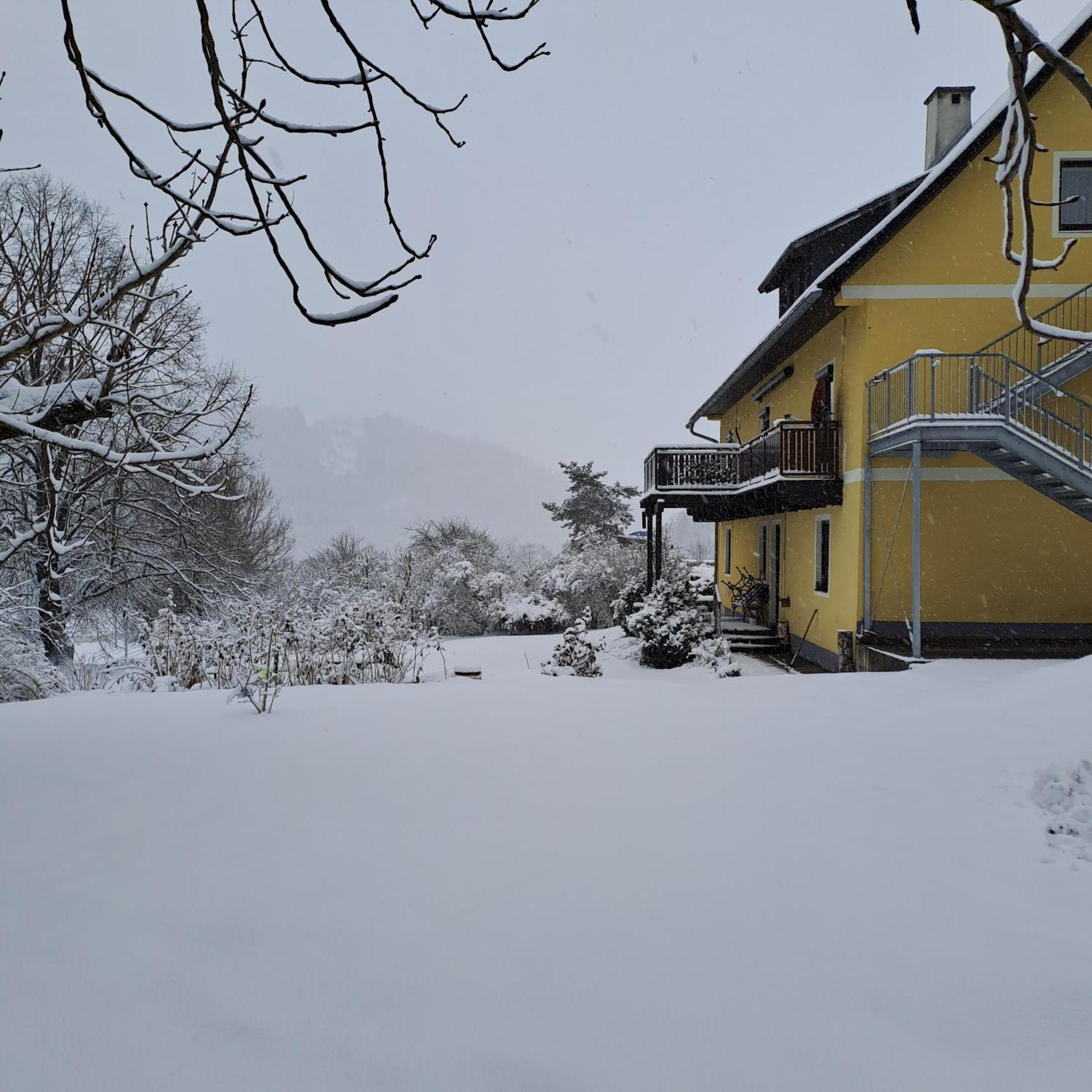 Privatzimmer Familie Pair/Schmoll Spital am Semmering Luaran gambar